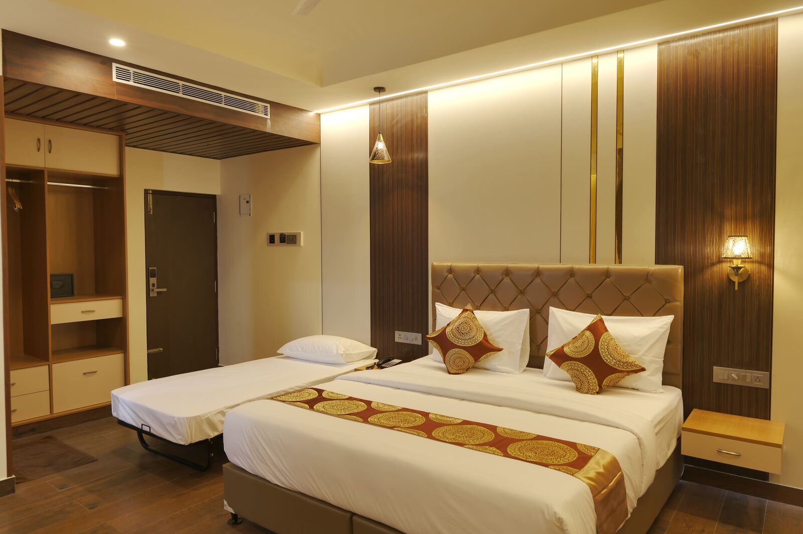 YES Hotels deluxe room